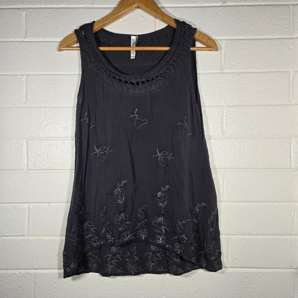 Monoreno Anthropologie Grey Embroidered Sleeveless Tank Top Medium Boho Braided